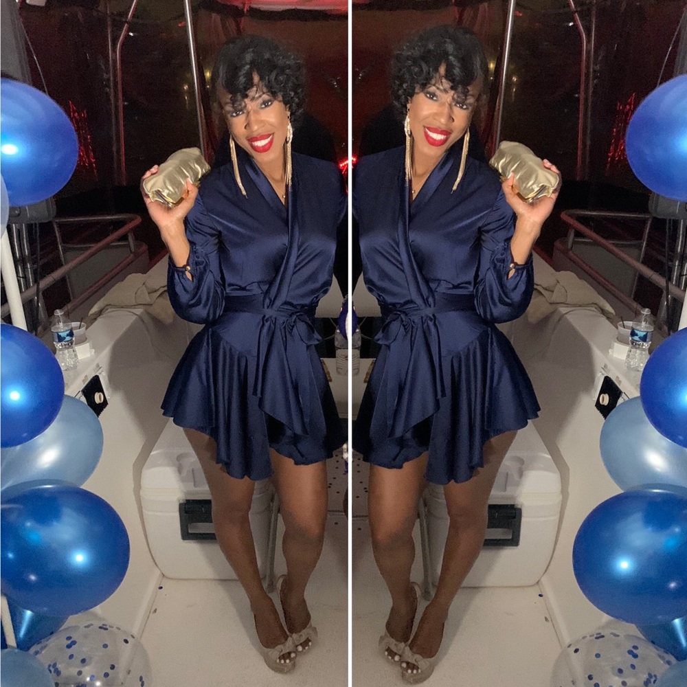 Gorgeous silk true wrap dress worn once‼️💙💙